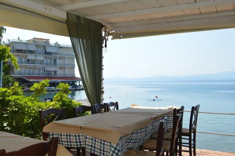 Κεχρημπάρι εξωτερικός χώρος